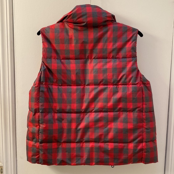 Gap plaid outdoor vest - Picture 2 of 3